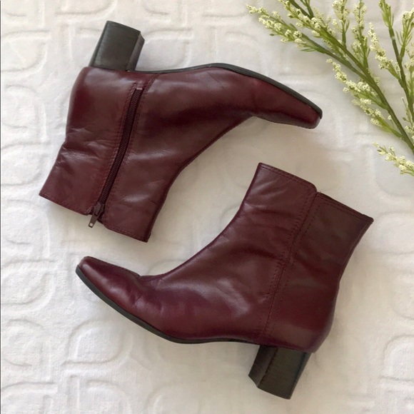 nine west burgundy boots